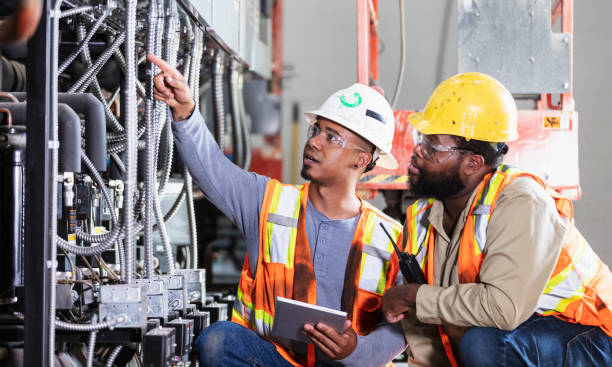 Best Commercial Electrician Services  in Cuba, MO
